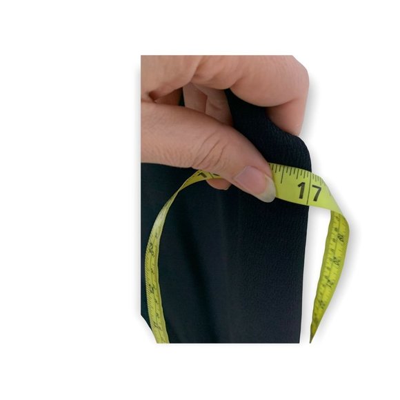 WHBM Crepe Textured V Neck Sheath Dress Size 0P - Picture 9 of 12